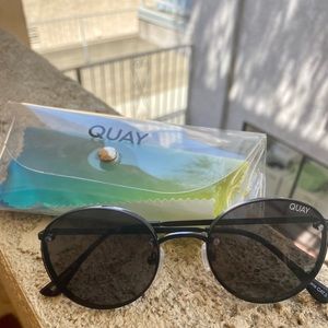 Farrah sunglasses by Quay Australia